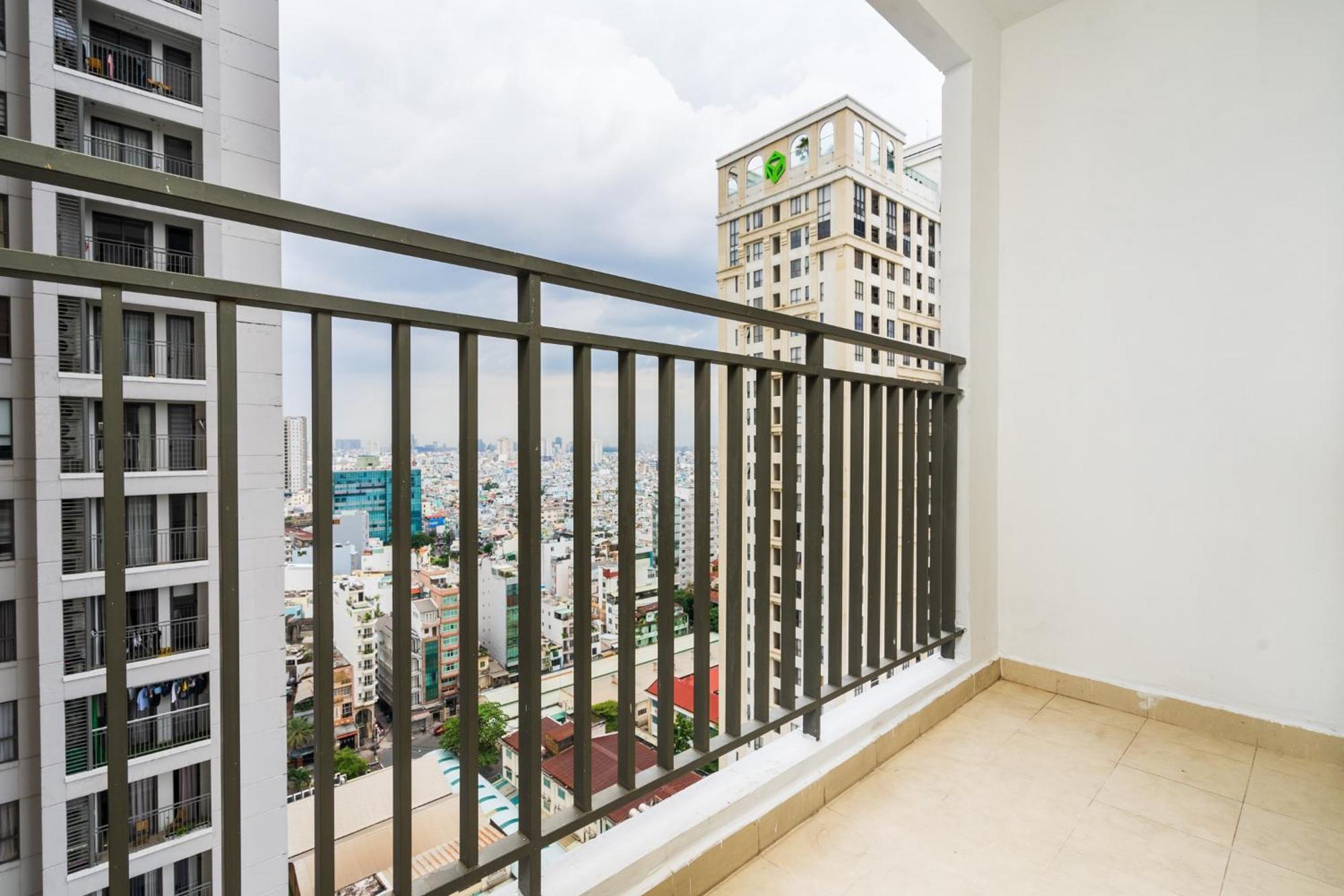 Tresor In Center 3 Bedrooms For Over 10 Nights *